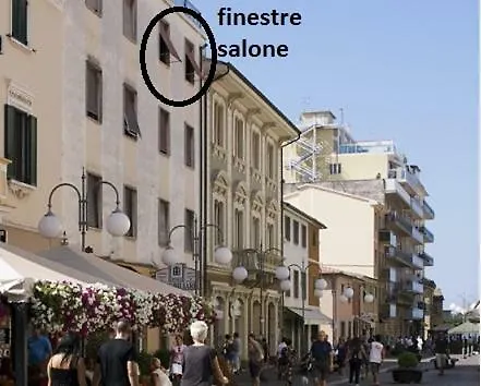 Via Roma 44 Follonica